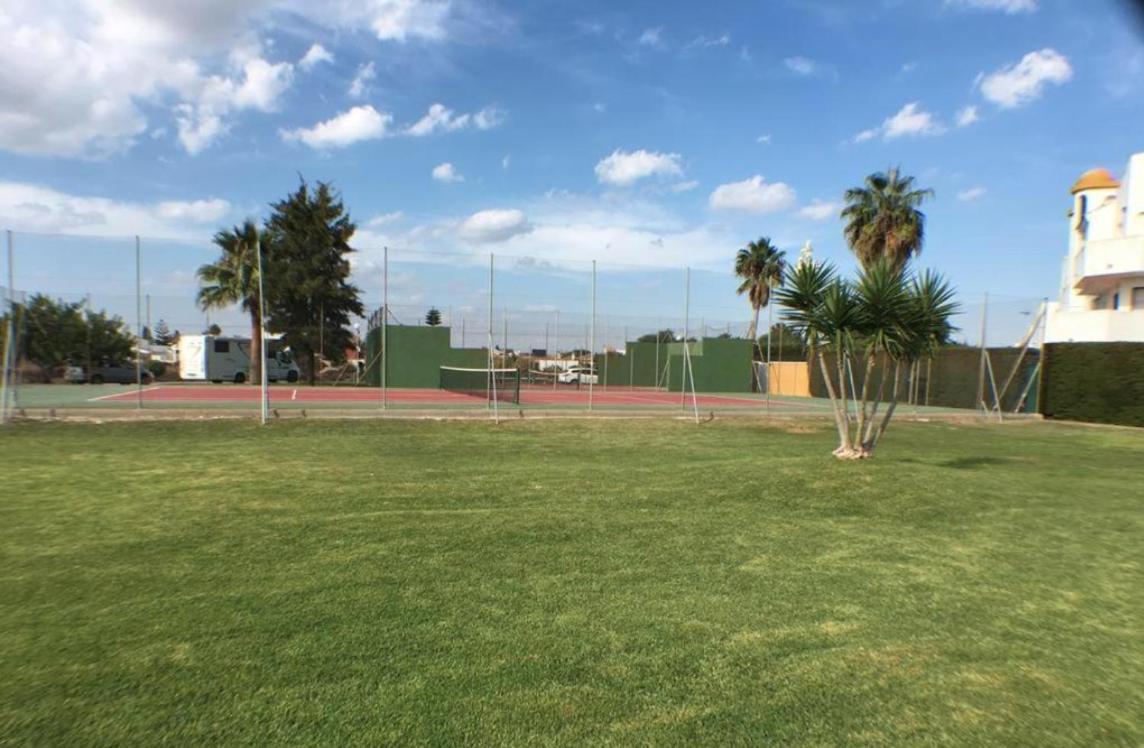 Piso En Apartaclub La Barrosa Chiclana de la Frontera Exterior photo